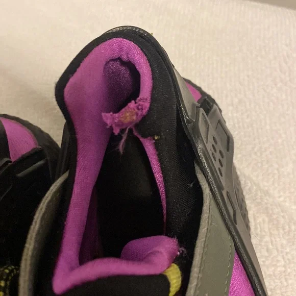 Nike youth huaraches size 6Y - Picture 3 of 7